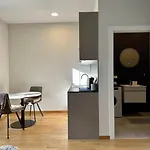 Modern Retreat شقة